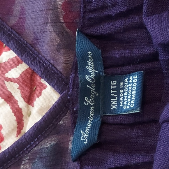 American Eagle Top - Picture 3 of 3